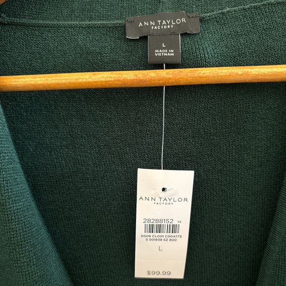 Ann Taylor single clasp cardigan - Picture 3 of 5